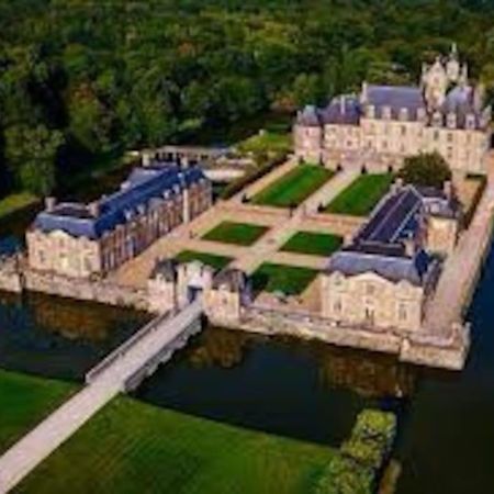 Maison Au Milieu Des Bois Et Des Animaux Jouy-le-Potier Esterno foto